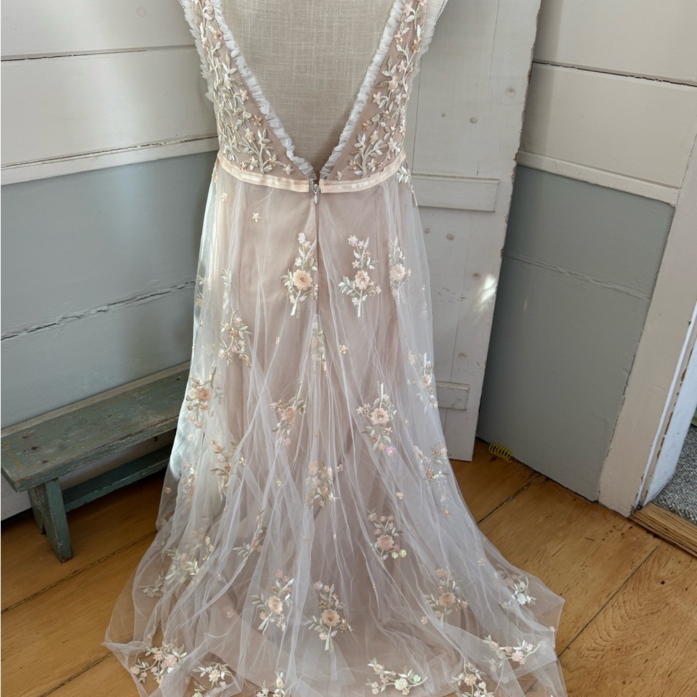 Altar’d State Floral Embroidered Dress - Picture 2 of 4